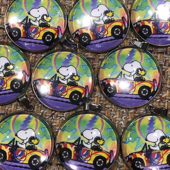 GRATEFUL DEAD SNOOPY WOODSTOCK Custom Glass Cabochon Keychain by BuyItWhenFound - Picture 11 of 11